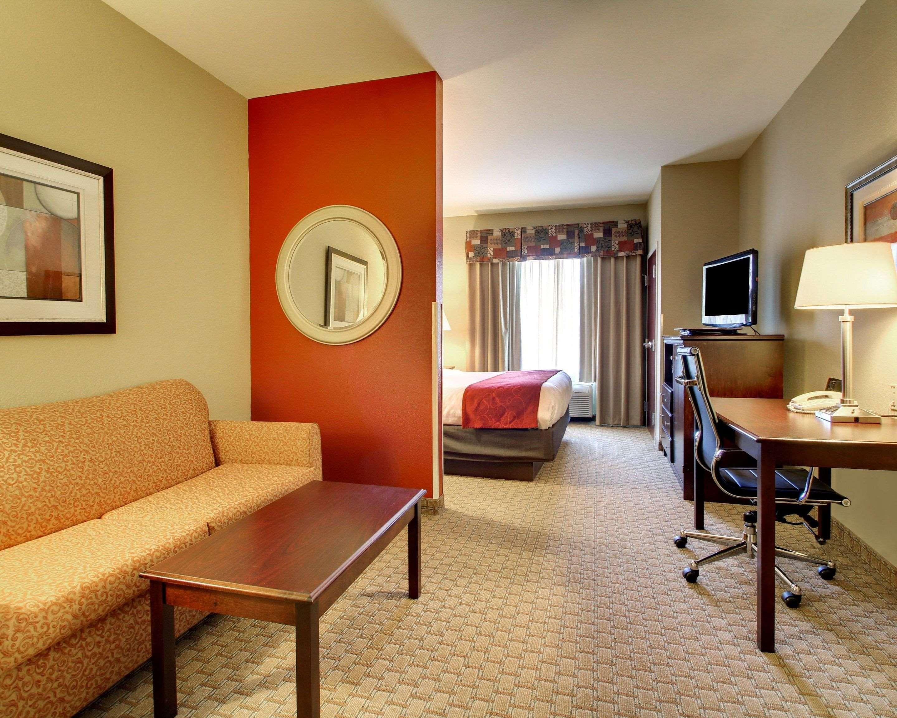 Comfort Suites Biloxi/Ocean Springs Экстерьер фото